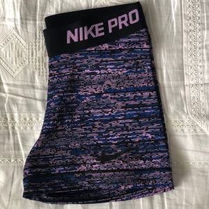 Women’s Nike Pro Shorts XS